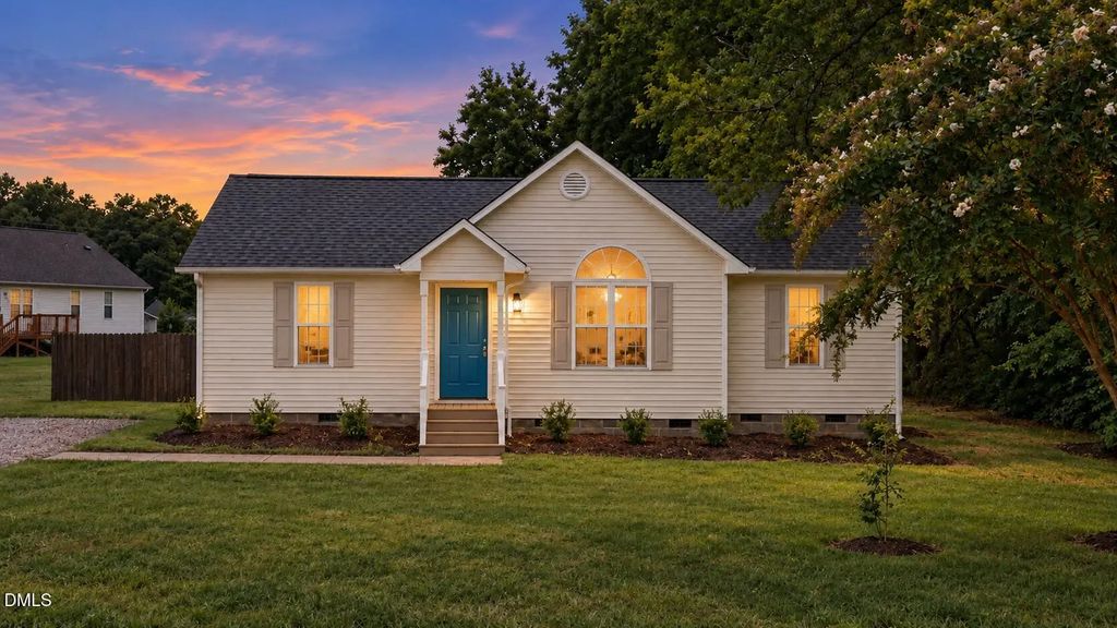105 Poplar Court, Willow Springs