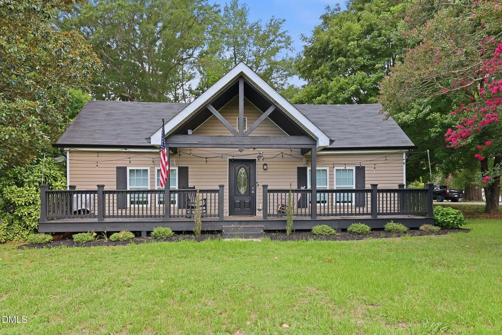 33 American Legion Road, Franklinton