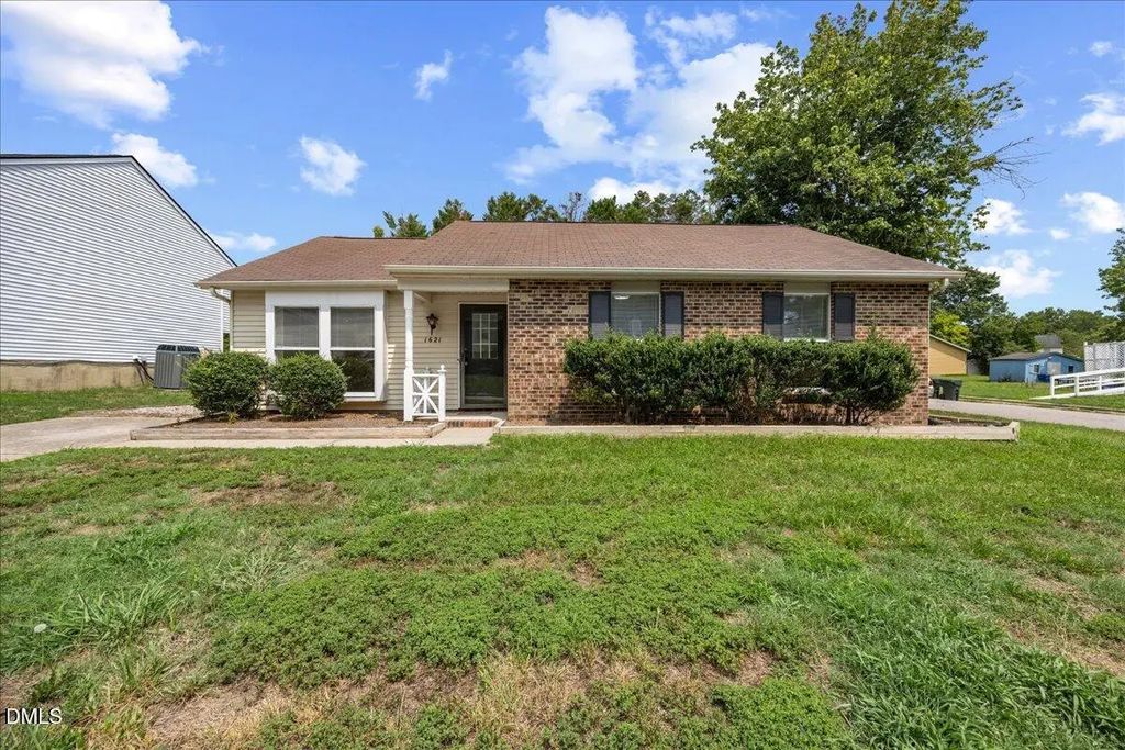 1621 River Knoll Drive, Raleigh