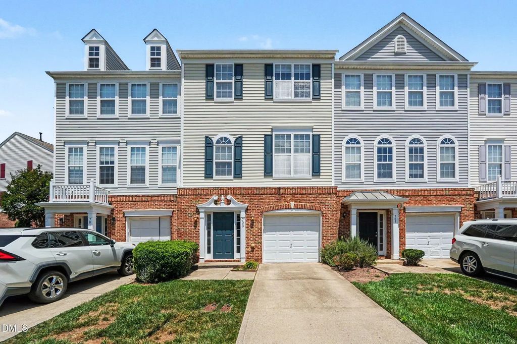 703 Sutter Gate Lane, Morrisville