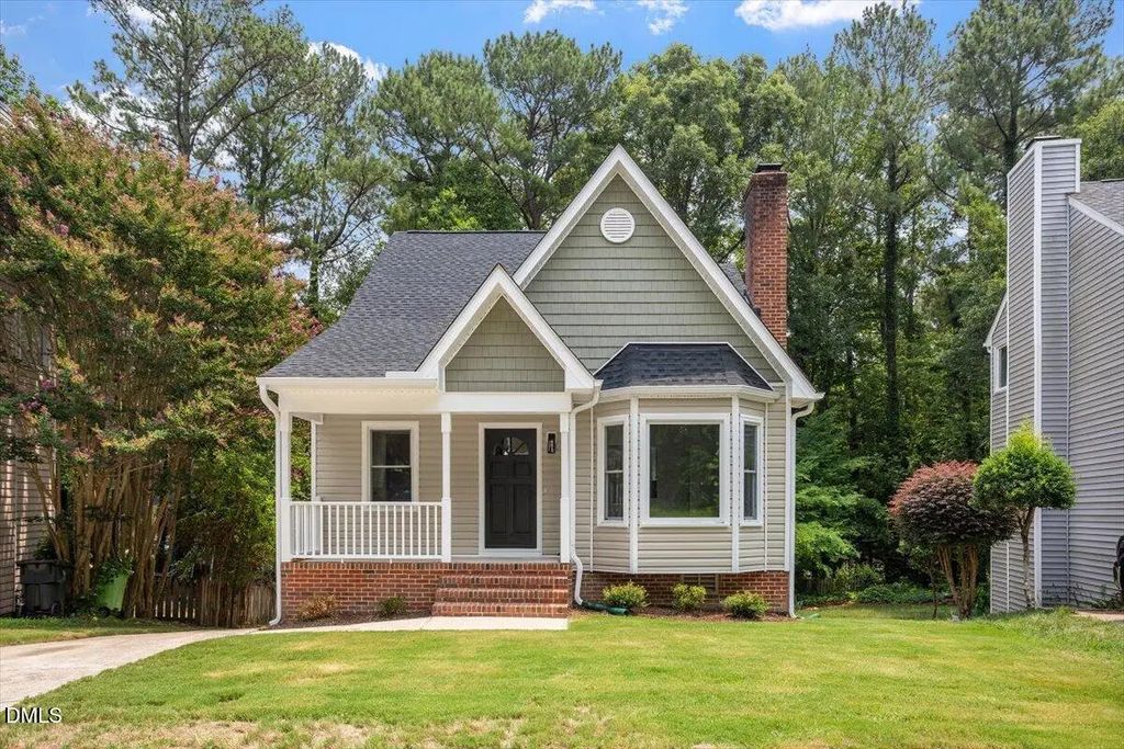 1720 Kingston Heath Way, Raleigh