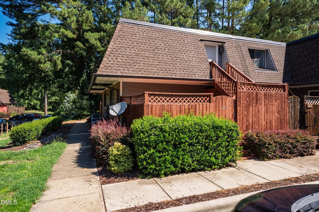 270 Summerwalk Circle, Chapel Hill