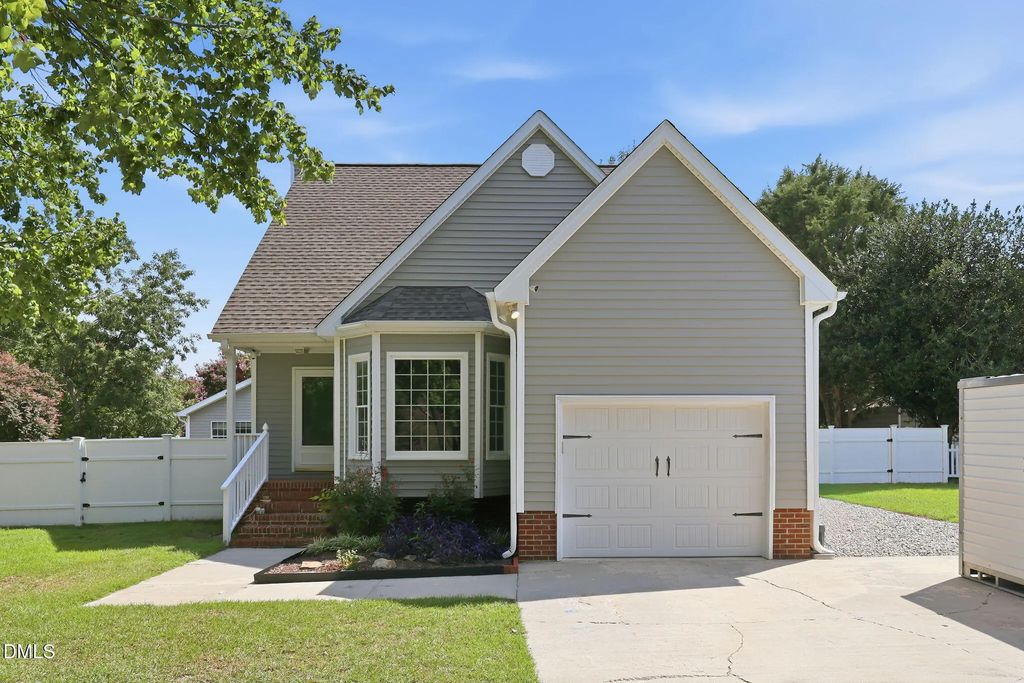 1732 Quail Grove Street, Willow Springs