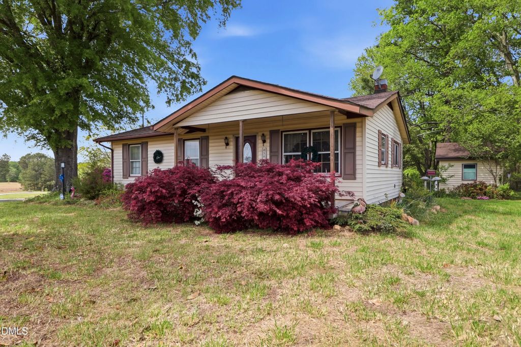 384 Lynch Road, Selma