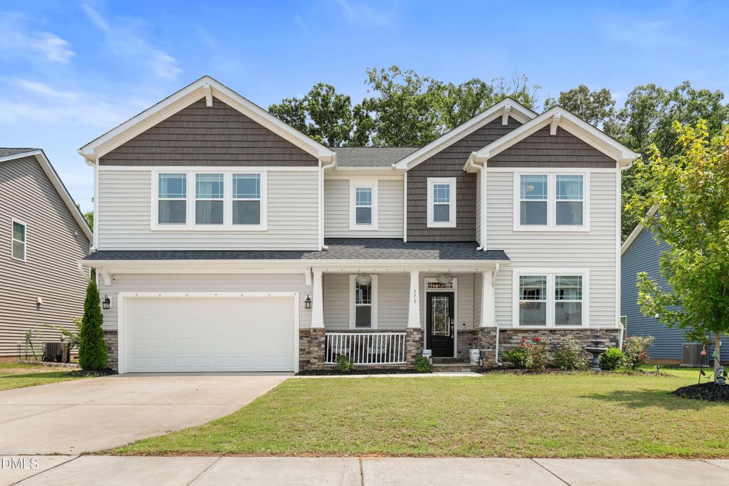 171 Belleforte Park Circle, Garner