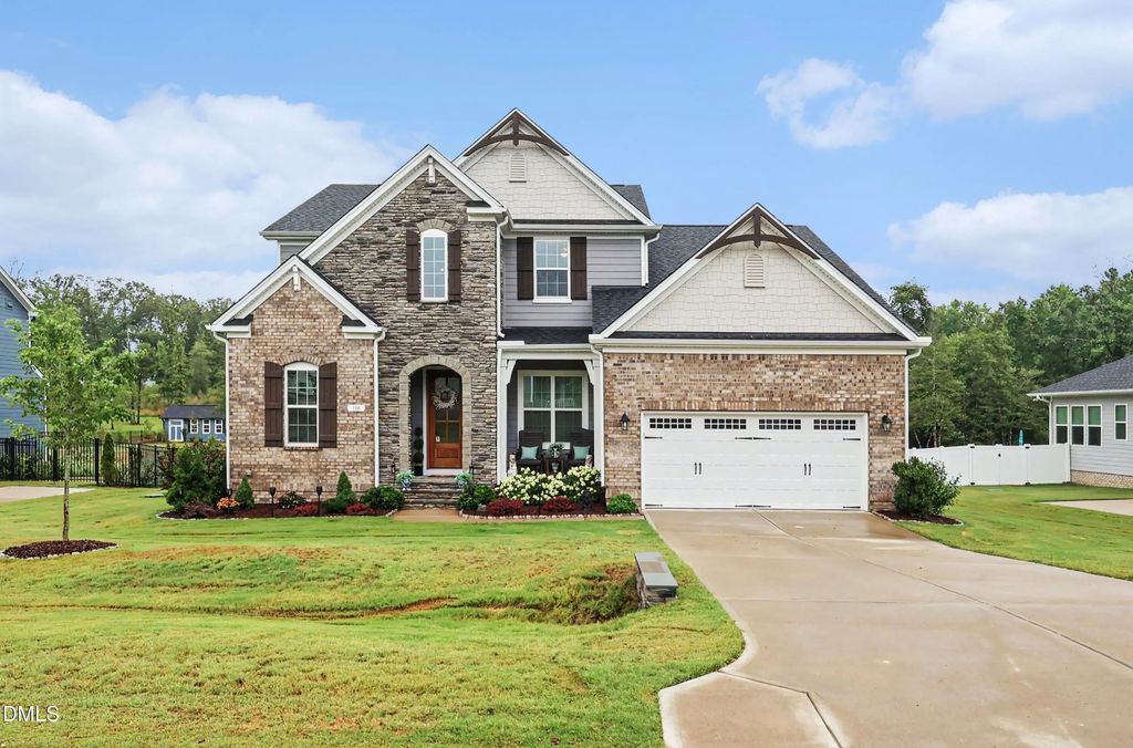 188 Streamside Drive, Angier