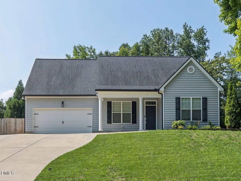 217 W Elm Avenue, Holly Springs