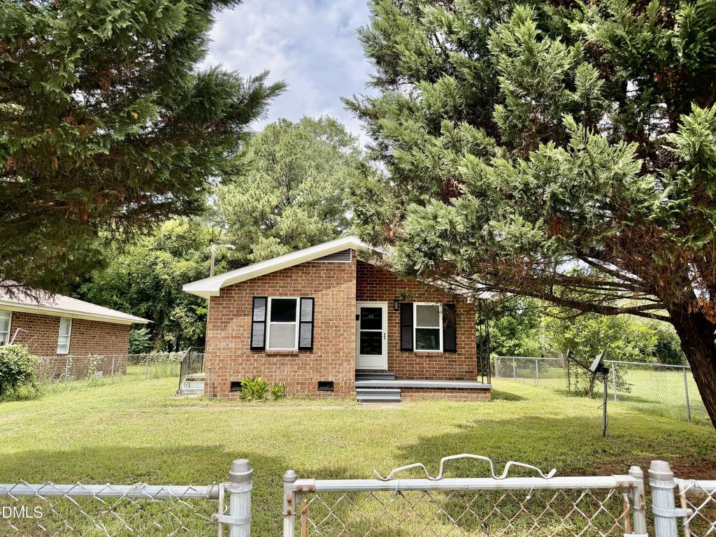 811 Crawford Street, Goldsboro