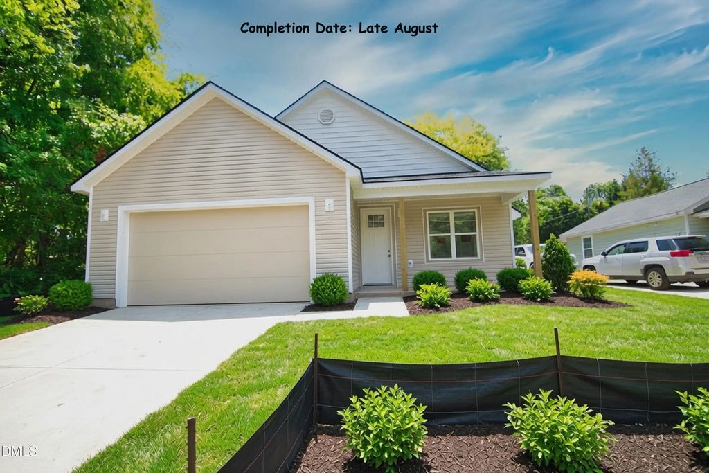 920 N White Street, Wake Forest