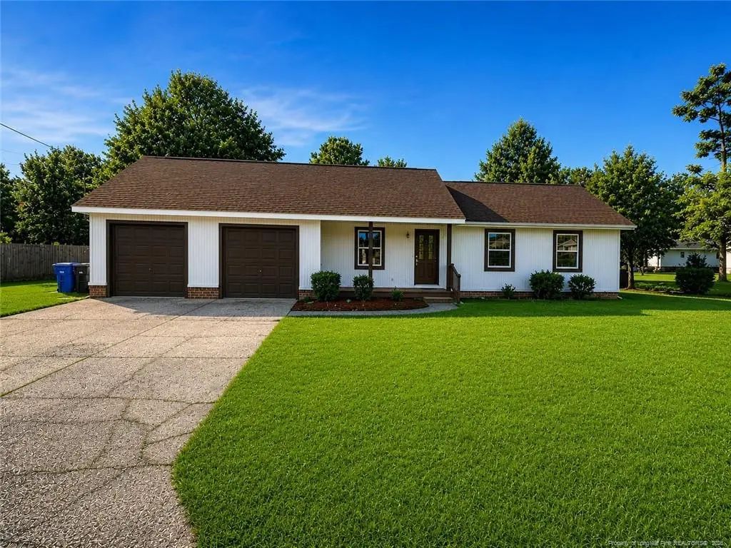 1223 Bromley Drive, Fayetteville
