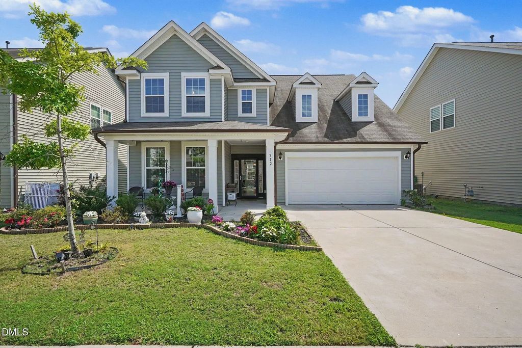 312 Avery Glenn Way, Fuquay Varina