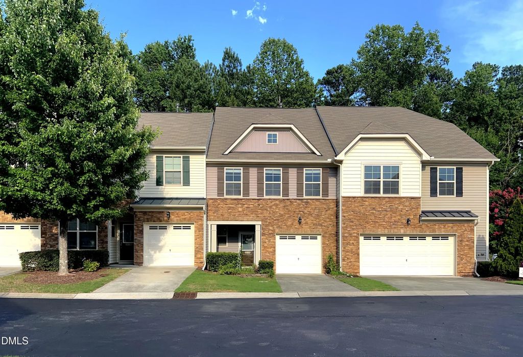 221 Diamond Head Drive, Durham