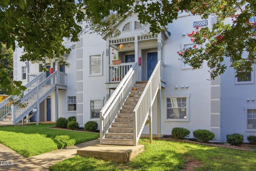 2502 Avent Ferry Road 203, Raleigh
