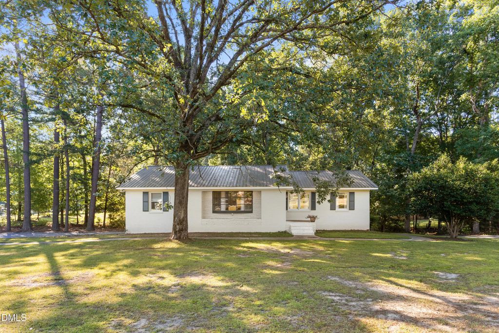 2726 Heather Drive, Sanford