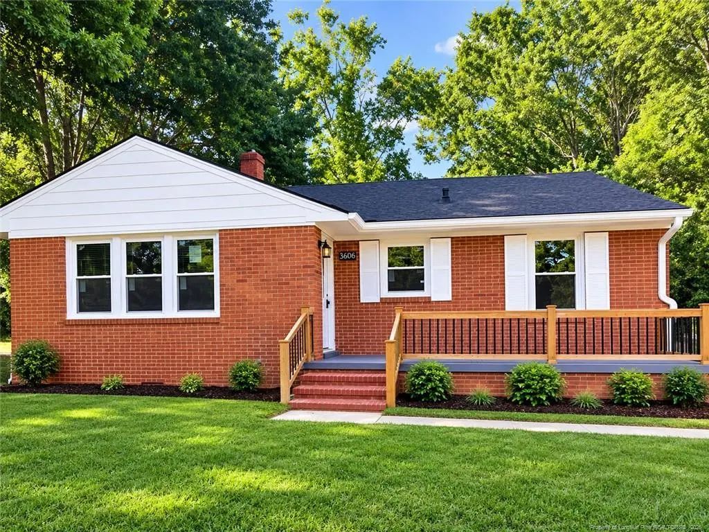 5324 Williamsburgh Drive, Fayetteville
