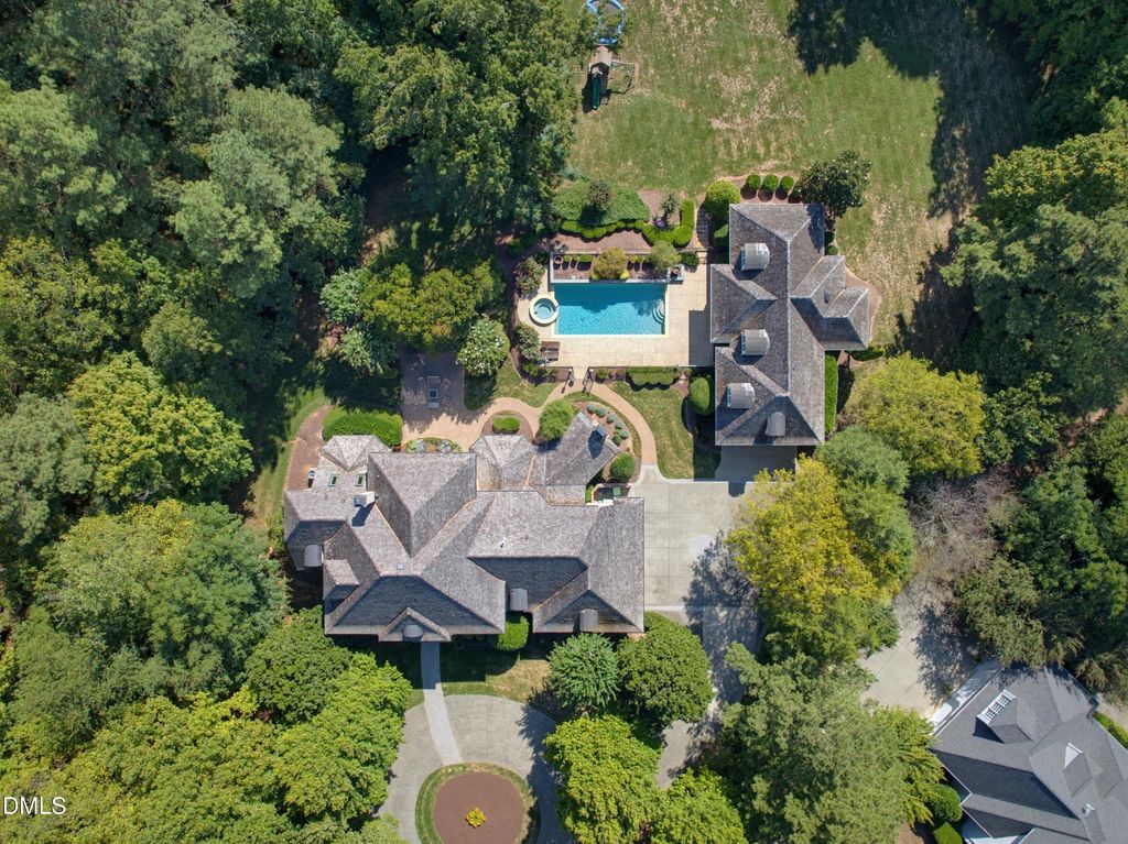 6592 Wakefalls Drive, Wake Forest