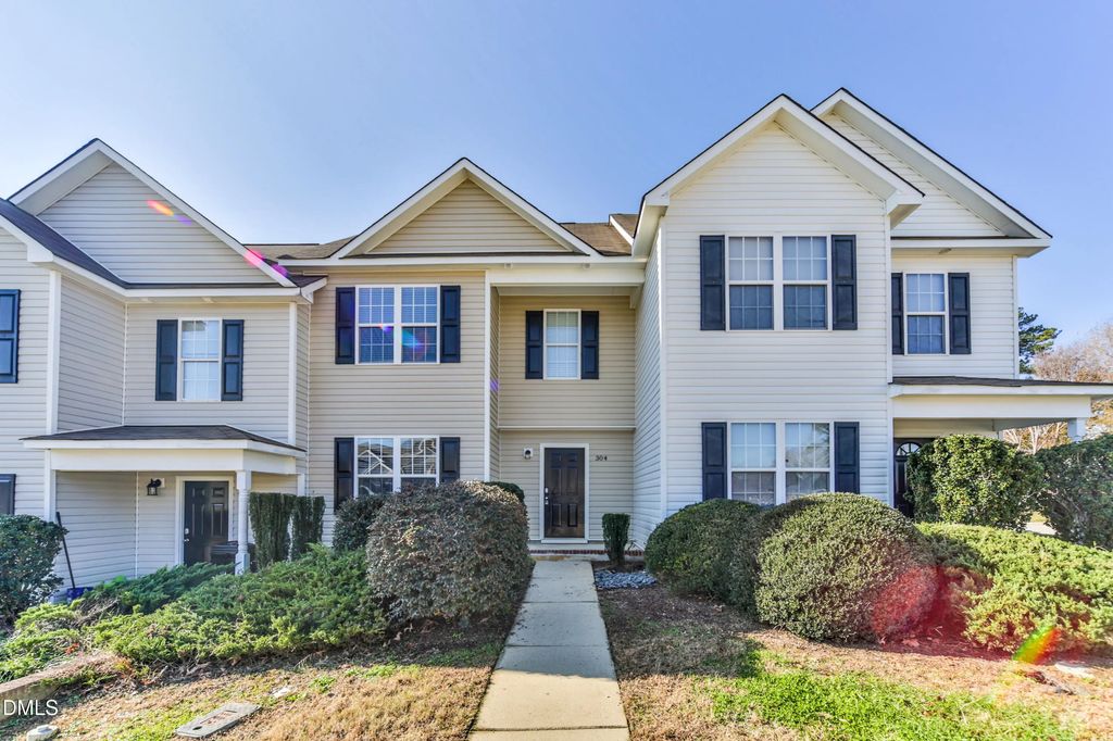 304 Whitehall Court, Clayton