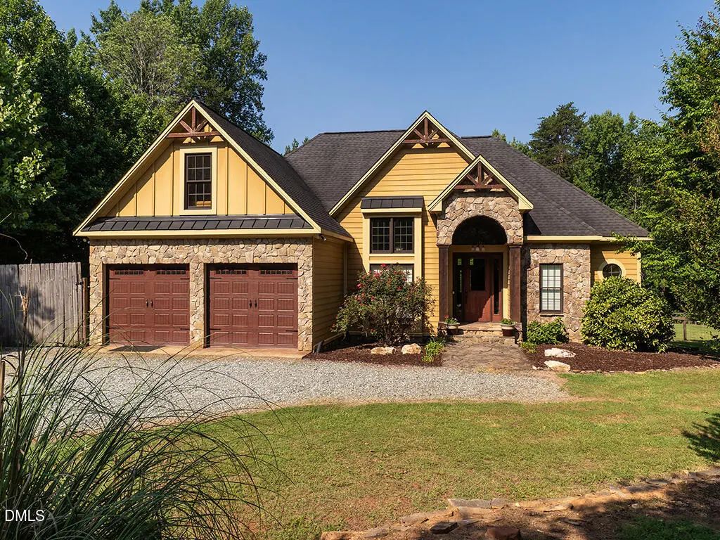 2913 Creek Point Place, Graham
