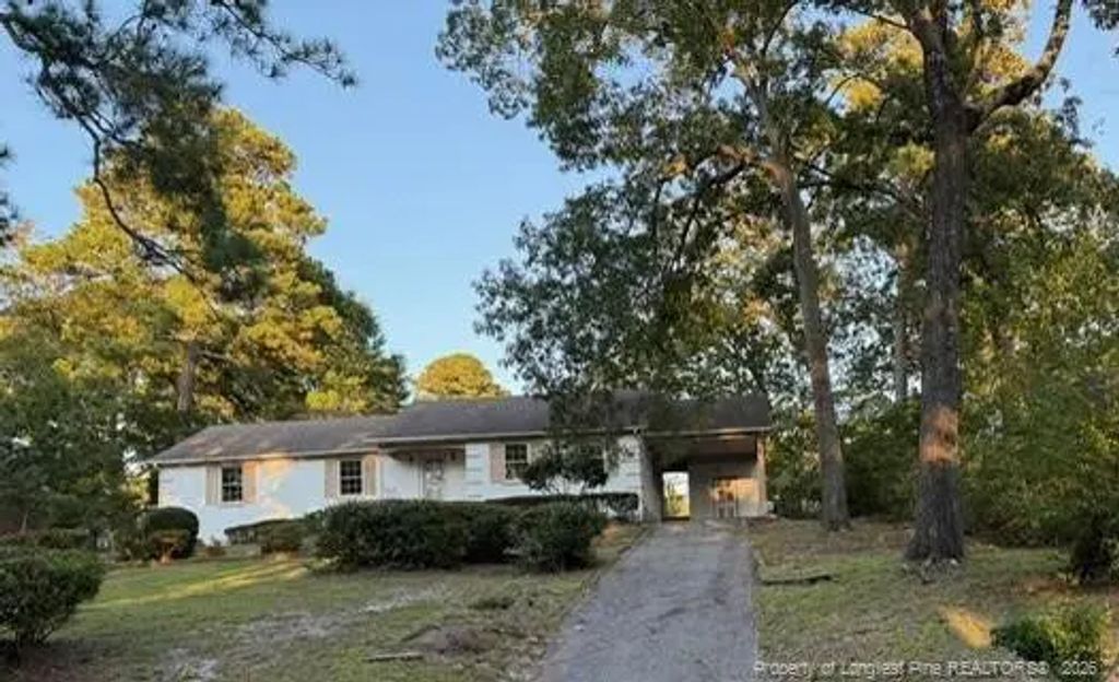 5114 Lake Valley Drive, Fayetteville
