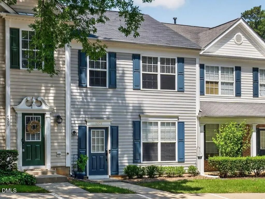 4327 Vienna Crest Drive, Raleigh