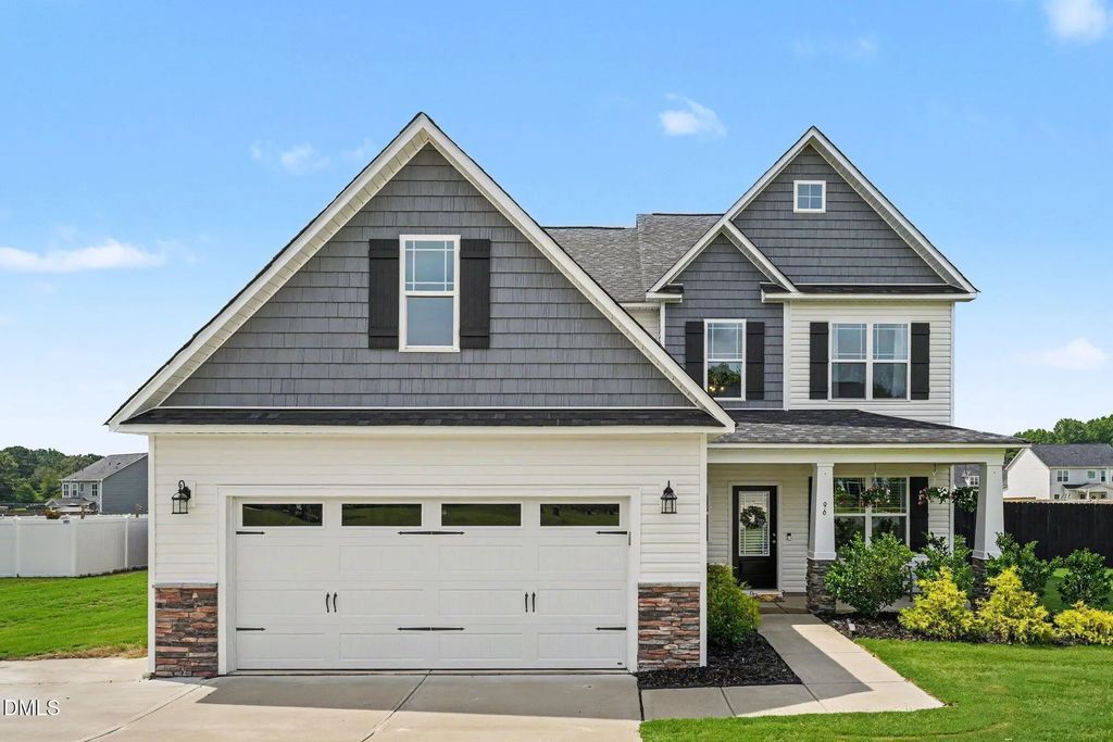 96 Looping Horse Circle, Angier