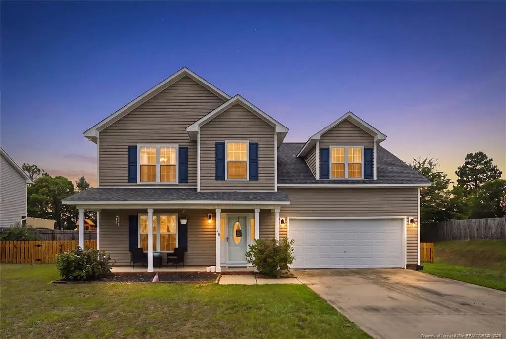 40 Dover Court E, Sanford