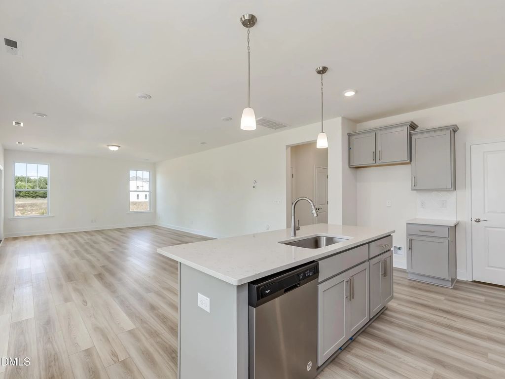 548 Hipwood Drive, Zebulon