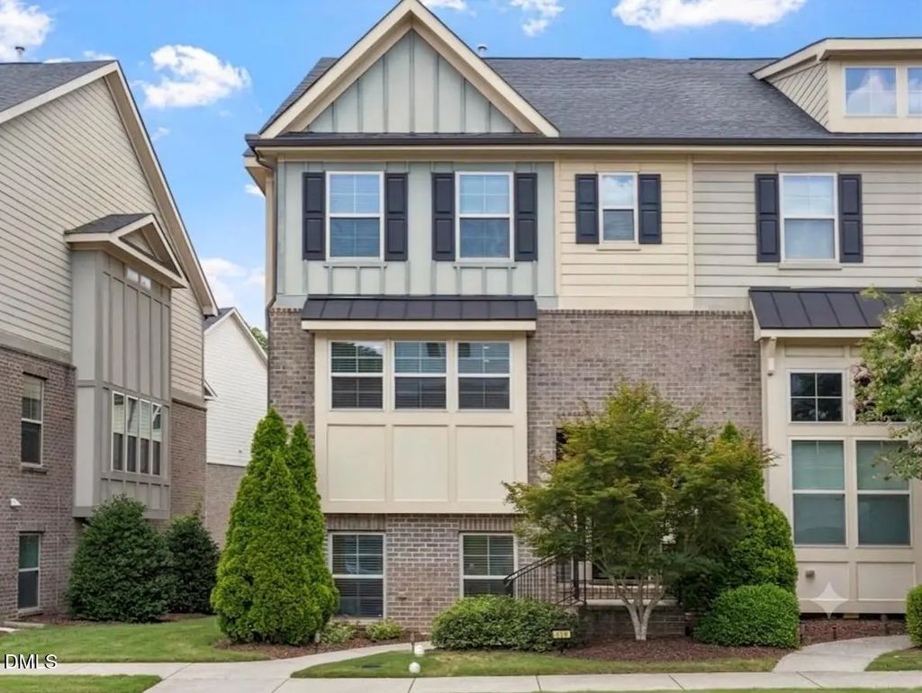 516 Old Mill Village Drive, Apex