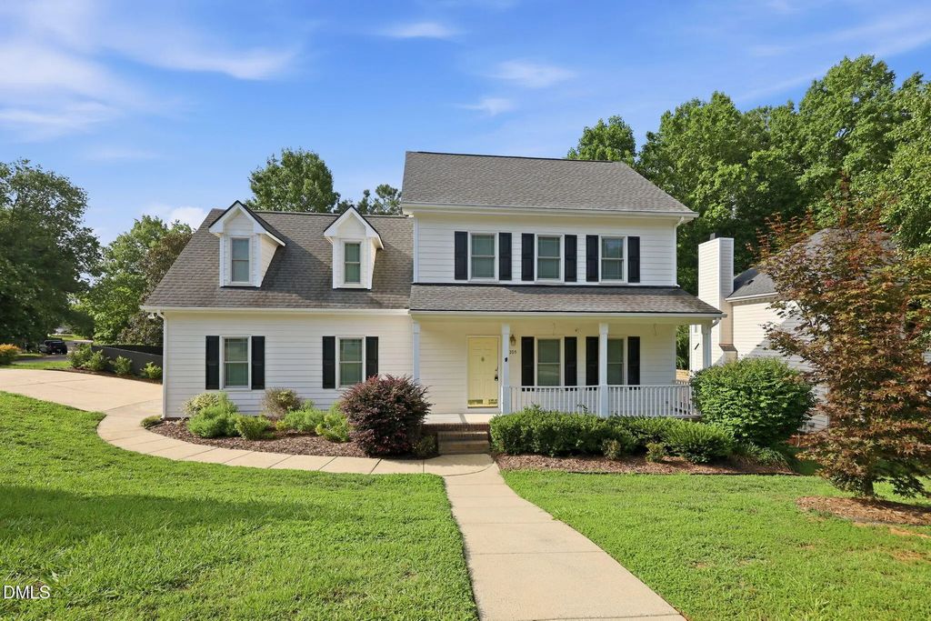 4205 Winding Oak Way, Apex