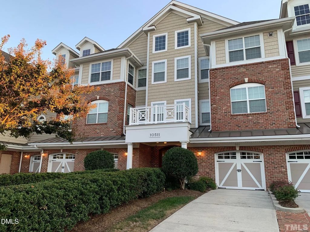10511 Rosegate Court, Raleigh