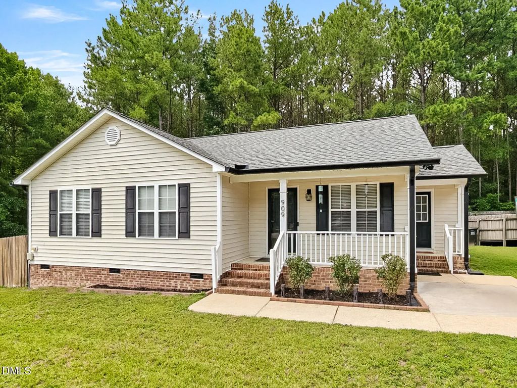 909 Amber Acres Lane, Knightdale