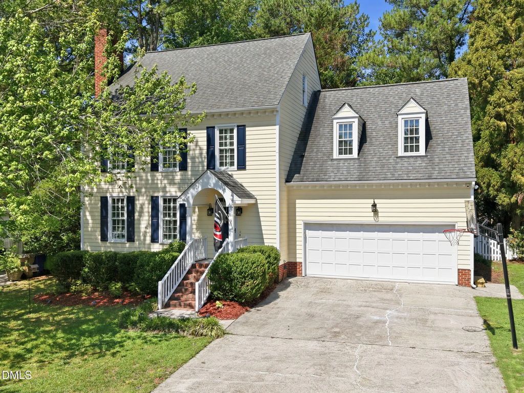 8705 Chatterleigh Circle, Raleigh