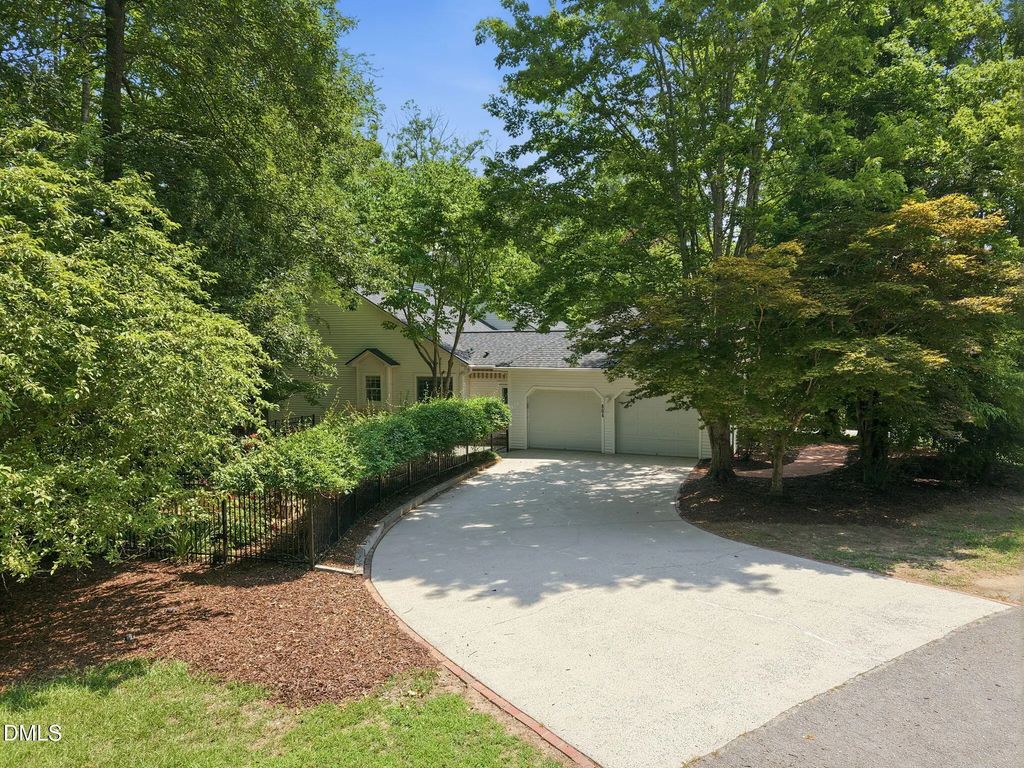 804 Millcroft, Pittsboro