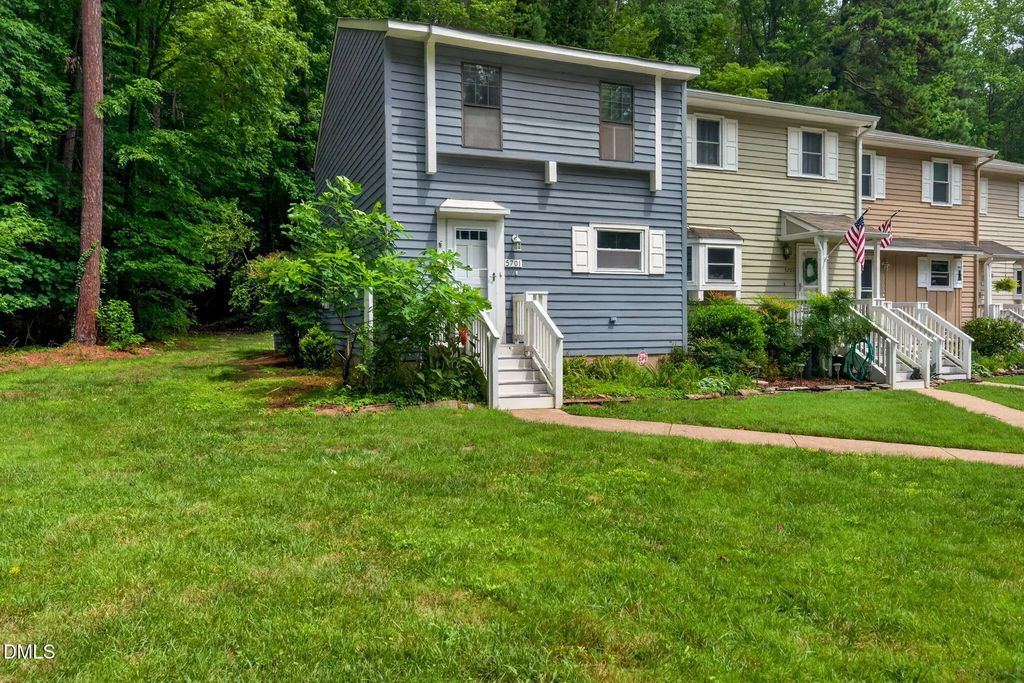 5701 Forest Lawn Court, Raleigh