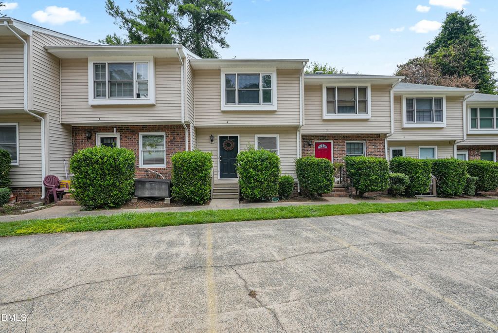 875 Martin Luther King Junior Boulevard Apt 4, Chapel Hill