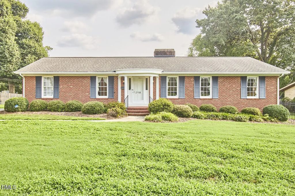 2108 Edgewood Avenue, Burlington
