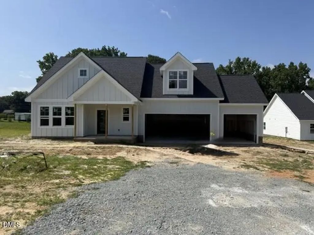 147 Croatoke Court, Angier