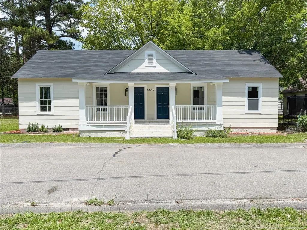 5552 River Road, Hope Mills