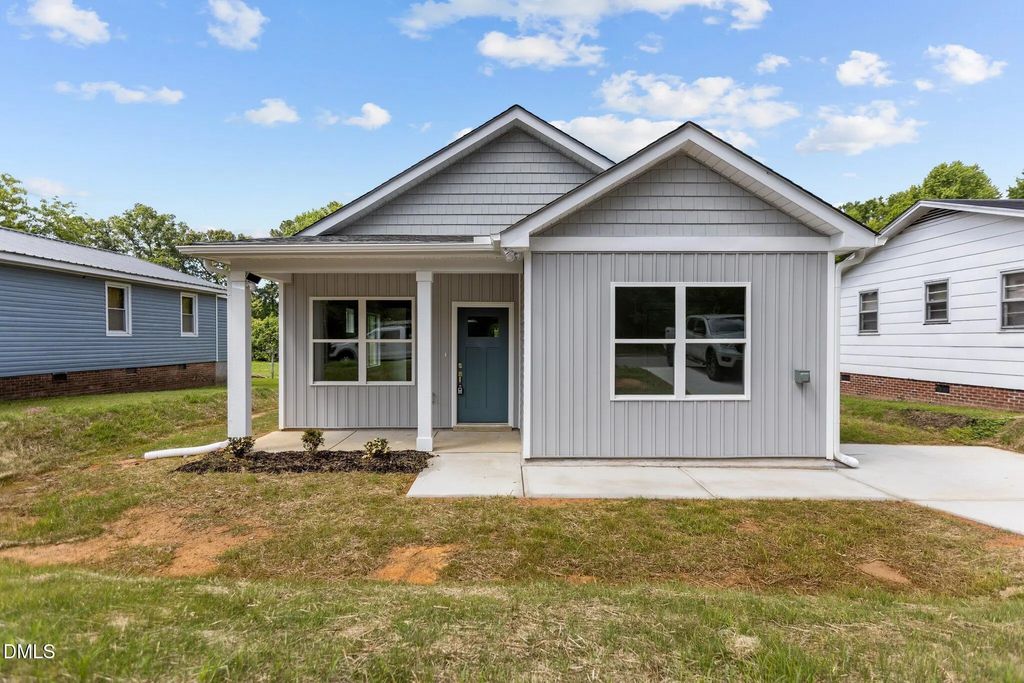 309 E Harnett Street, Dunn