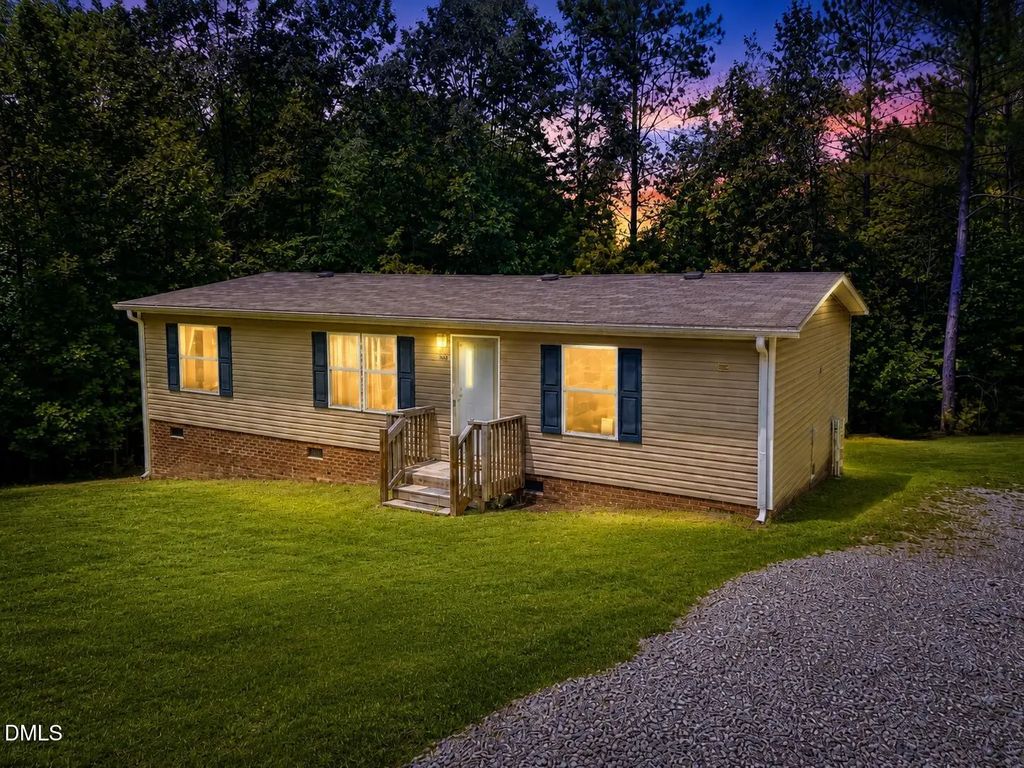 100 Rough Lane, Louisburg