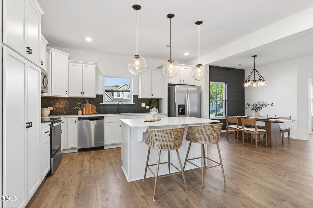 14 Horseshoe Place, Angier