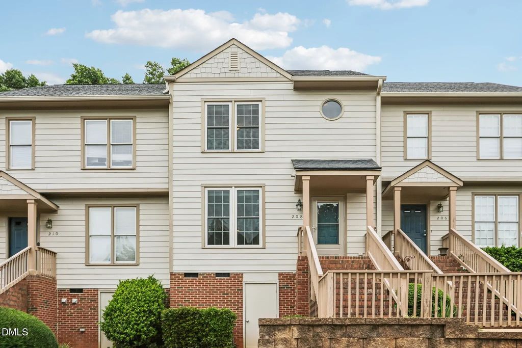 208 Windbyrne Drive, Cary