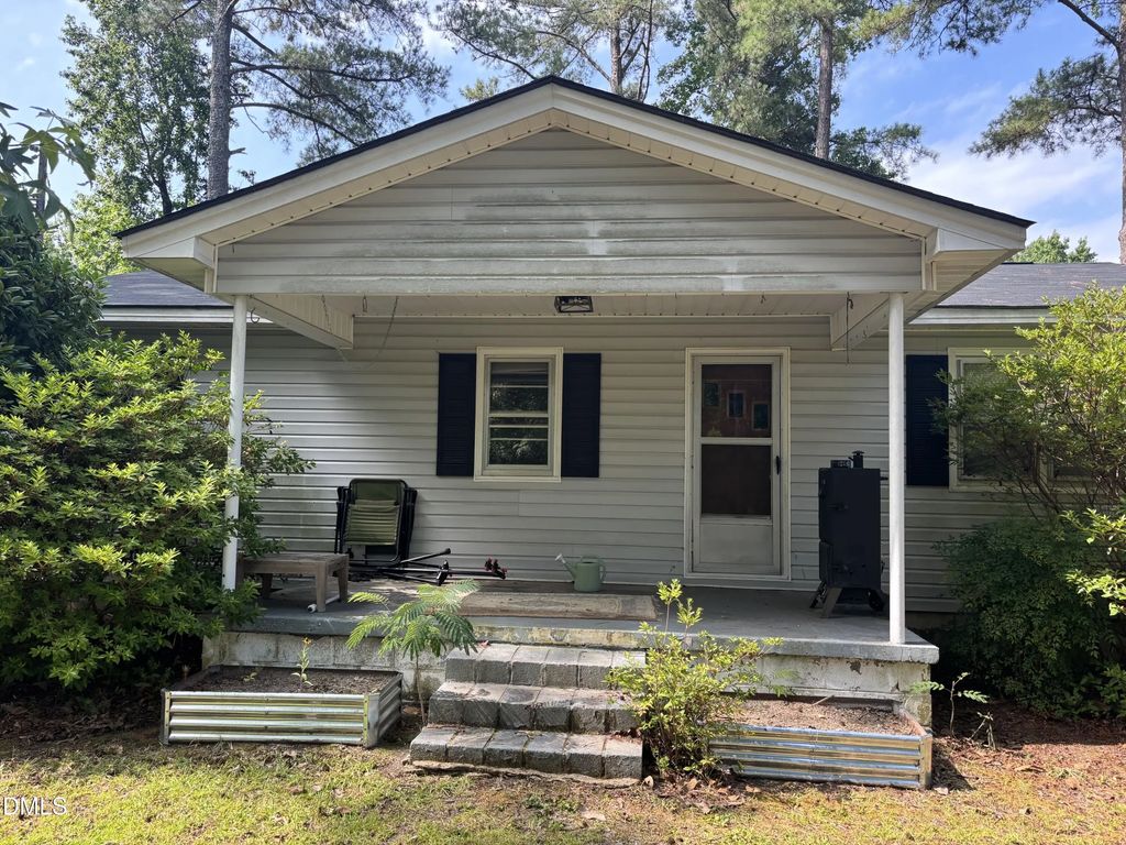 7941 Overhills Road, Spring Lake