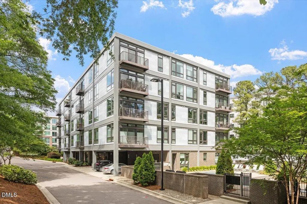 1300 Saint Marys Street 207, Raleigh