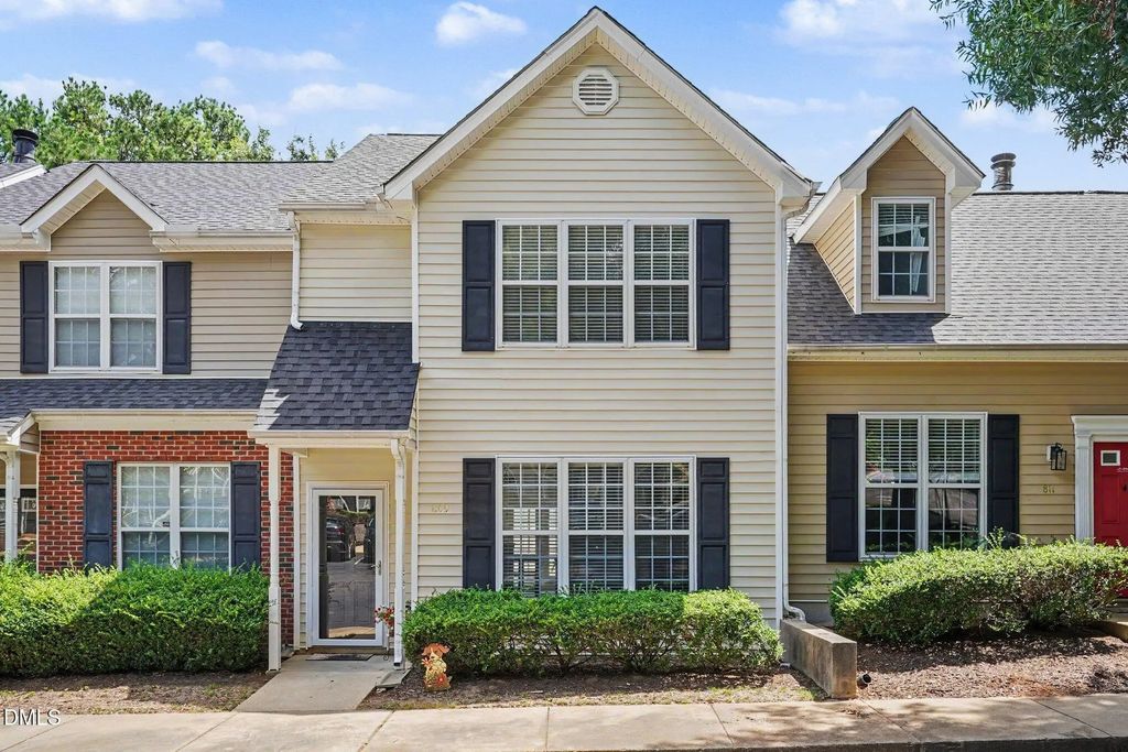 809 Rothshire Court, Raleigh