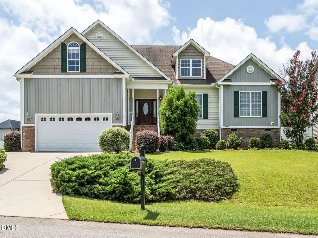 319 Neuse Landing Drive, Clayton