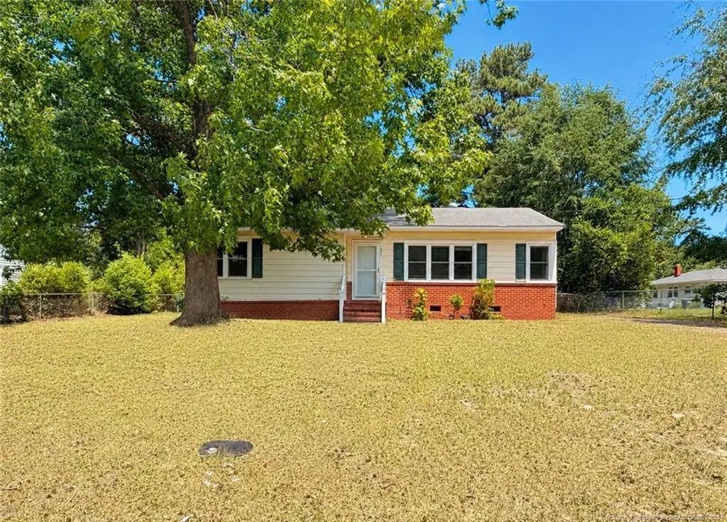 1006 Sandalwood Drive, Fayetteville