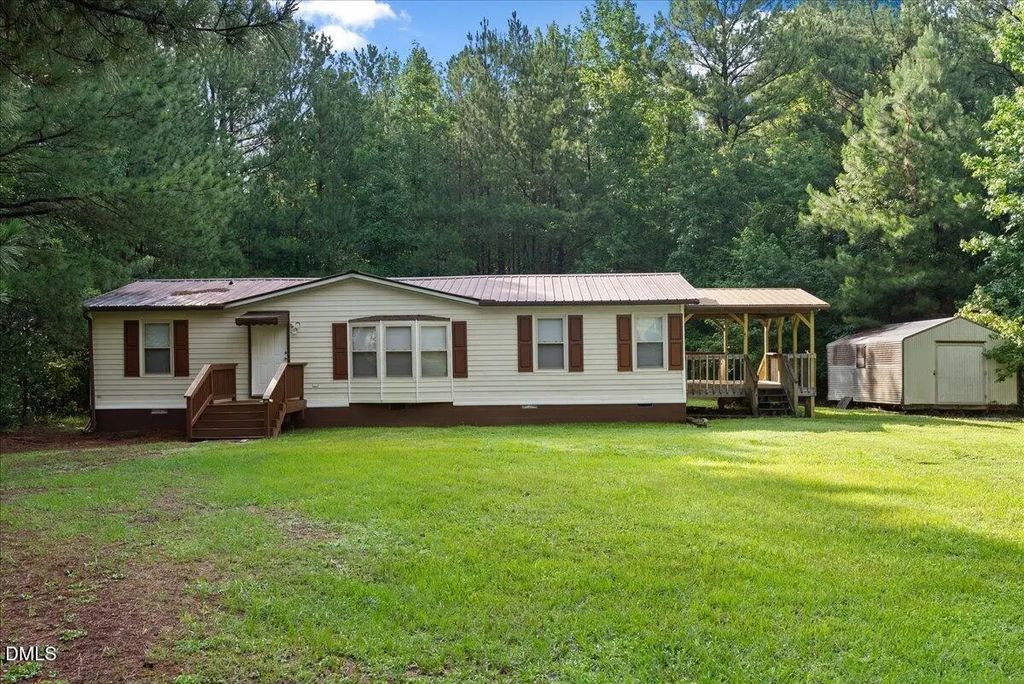 3518 E Thollie Green Road, Stem
