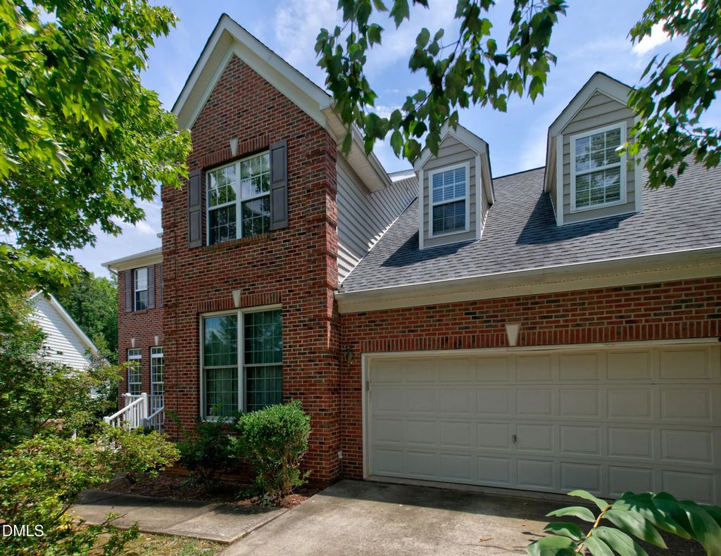 533 Carriage Woods Circle, Cary