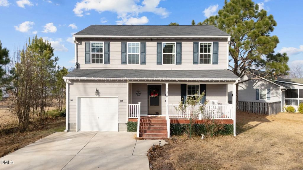 759 Dayflower Court, Vass